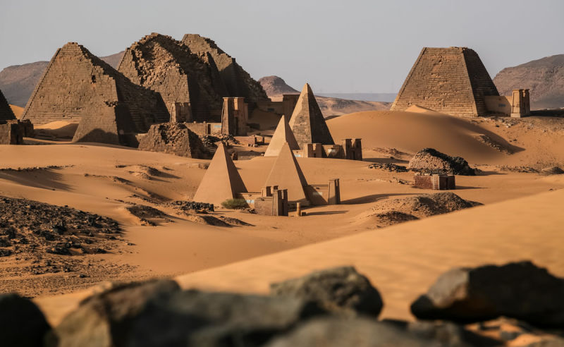 Pyramiden von Meroe in der Sahara-Wüste im Sudan