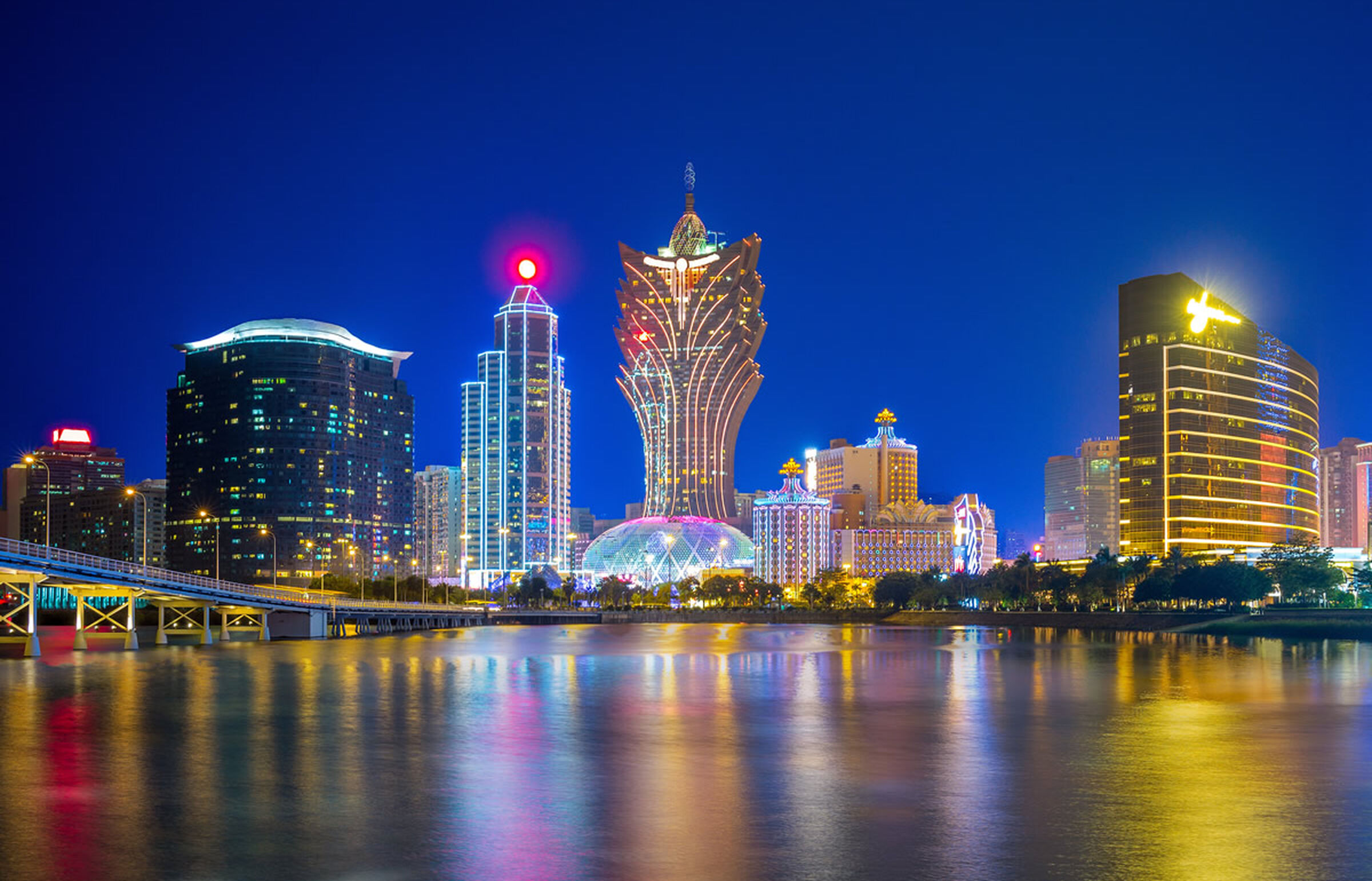 Skyline von Macau bei Nacht
