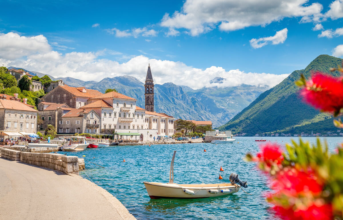 Perast in der Bucht von Kotor in Montenegro