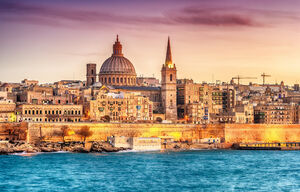 Skyline von Valletta in Malta im Sonnenuntergang