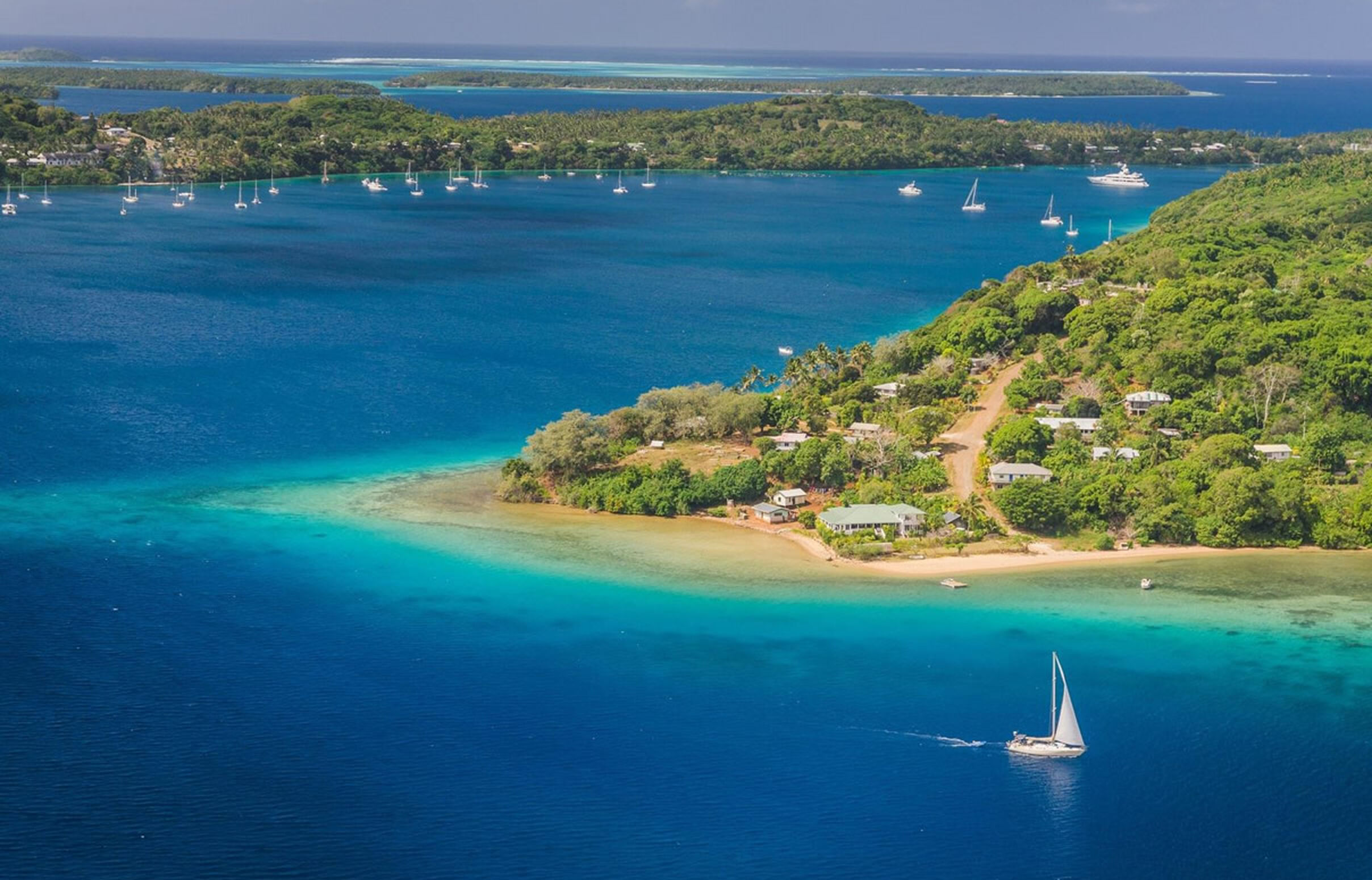 Yacht vor der Insel Tonga