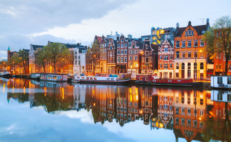 Abendstunde am Kanal in Amsterdam
