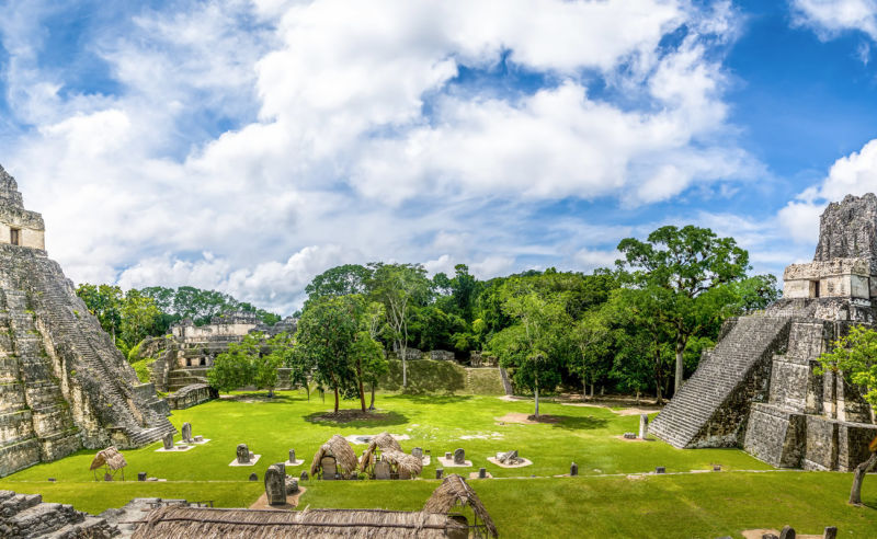 Mayatempel im Nationalpark Tikal in Guatemala