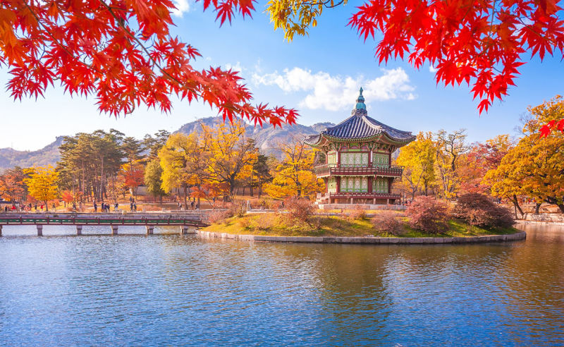 Gyeongbokgung Palast in Seoul im Herbst